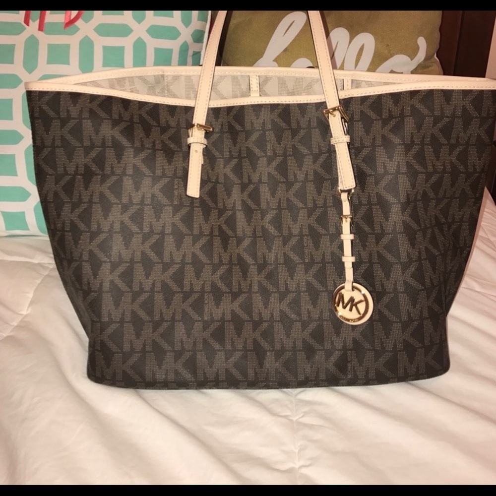 Michael Kors Jet Set Tote